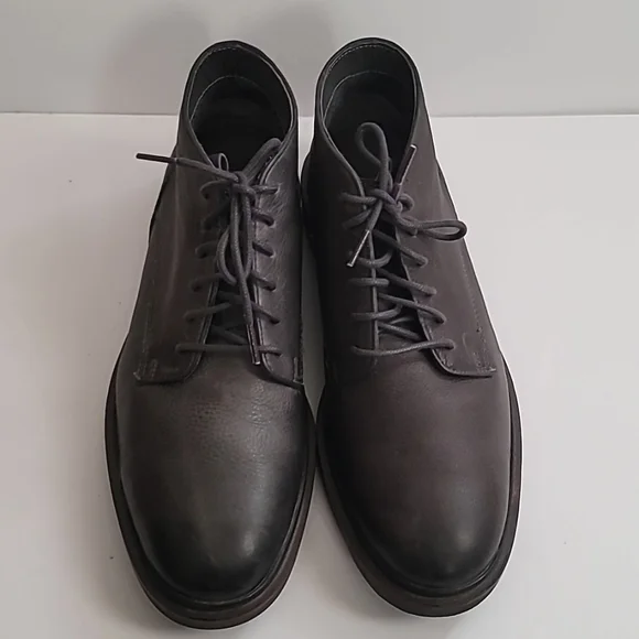 Cole haan deals cranston chukka